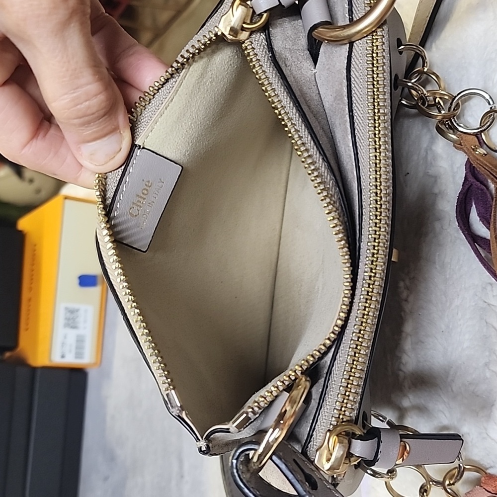 Chloe Hudson fringe crossbody bag - Picture 11 of 15